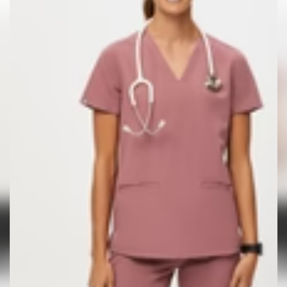 Figs Tops - Figs scrub Casma top professional medical, mauve pink,3 pockets, XS.